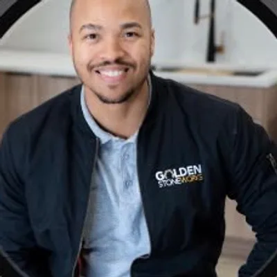 Simon, Co-founder · Design & Client Experience